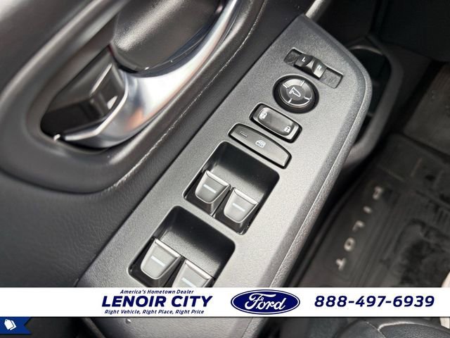 Used 2023 Honda Pilot Touring image 16
