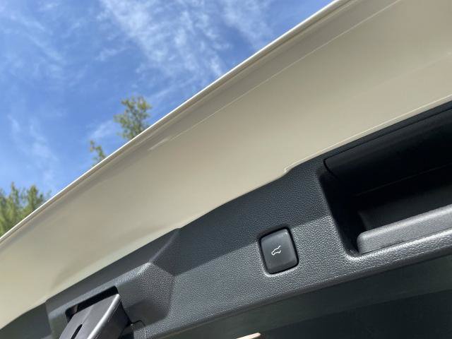 Certified 2023 Ford Escape ST-Line Elite AWD/4WD image 10