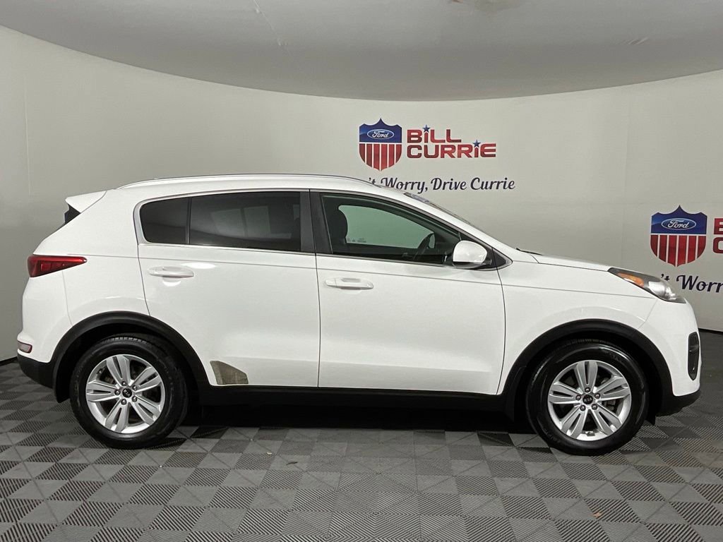 Used 2017 Kia Sportage LX w/ LX Popular Package FWD image 2