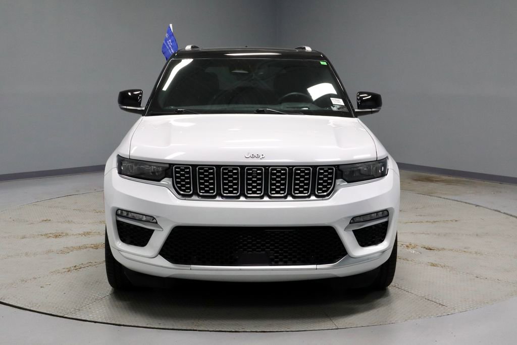 Used 2022 Jeep Grand Cherokee Summit AWD/4WD image 8