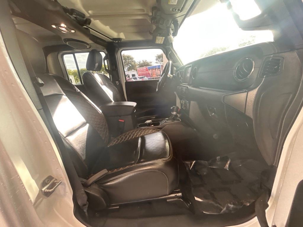 Used 2023 Jeep Gladiator Overland image 23