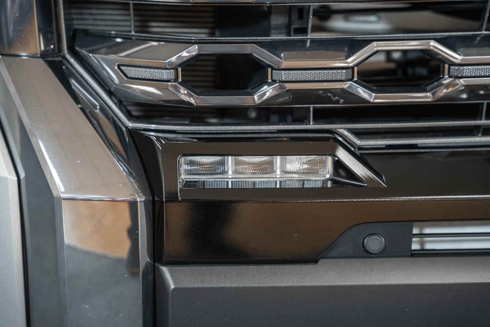 Used 2024 Toyota Tundra Platinum image 14