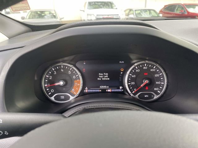 Used 2023 Jeep Renegade Altitude w/ Convenience Group I image 25