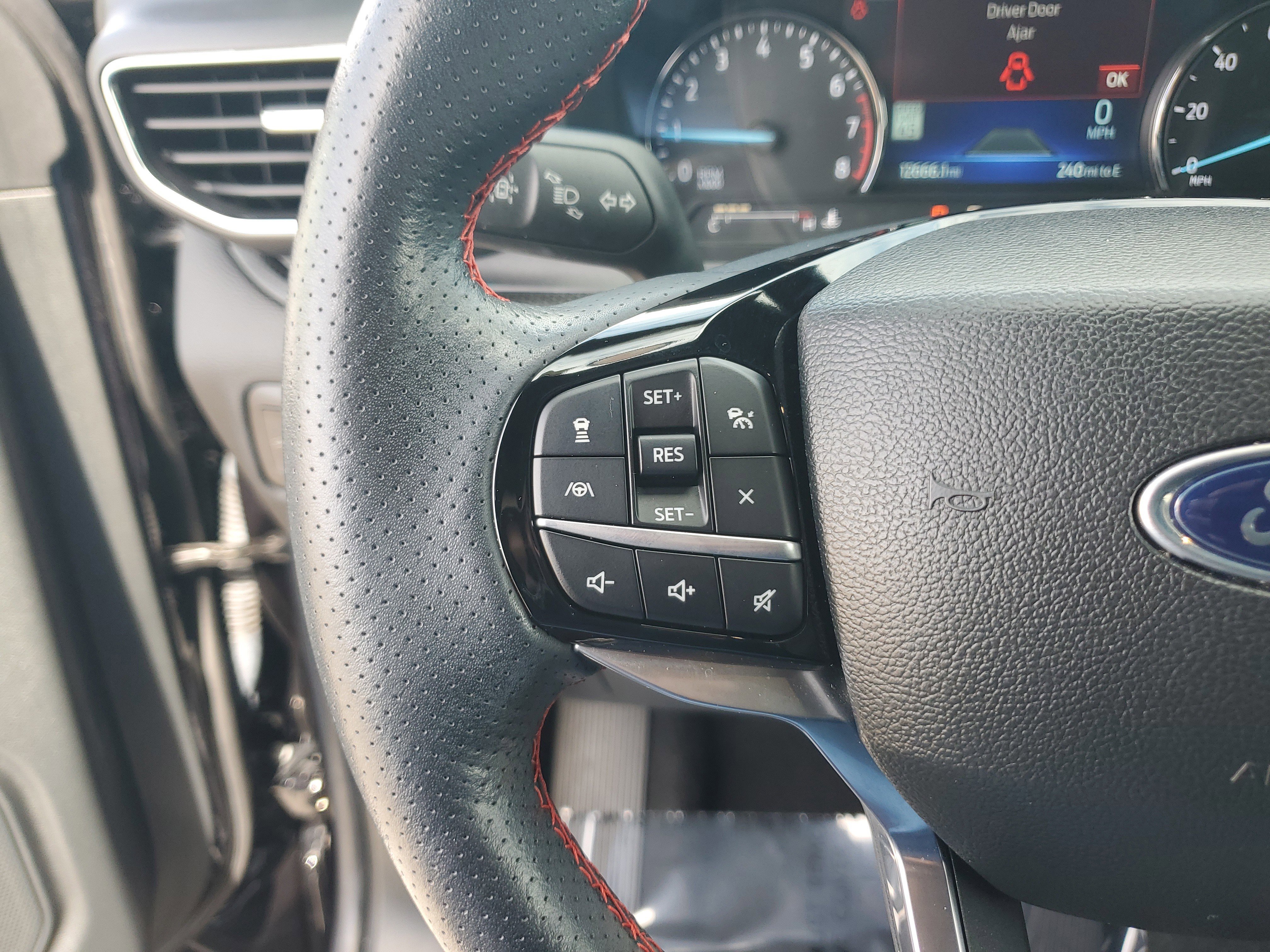 Certified 2023 Ford Explorer ST-Line w/ Class IV Trailer Tow Package RWD image 24