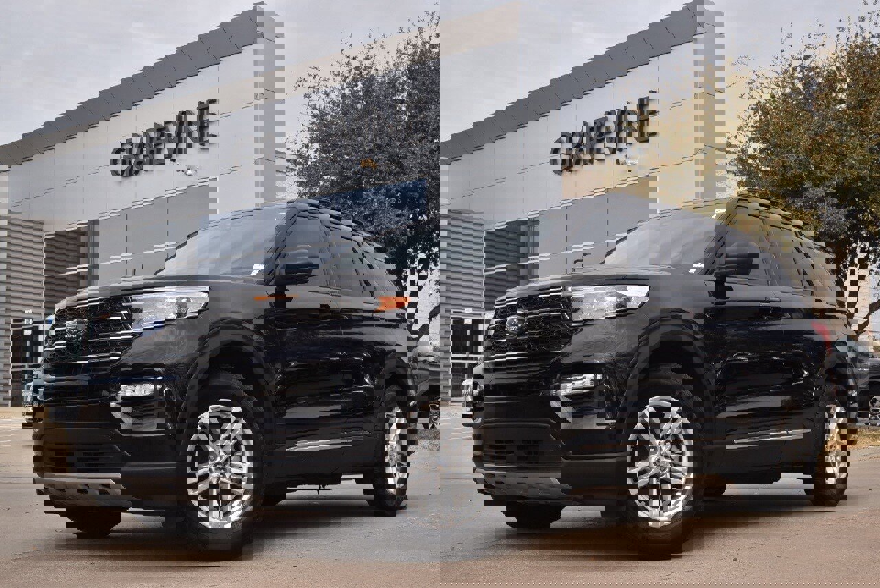 Certified 2023 Ford Explorer XLT w/ Equipment Group 202A image 1