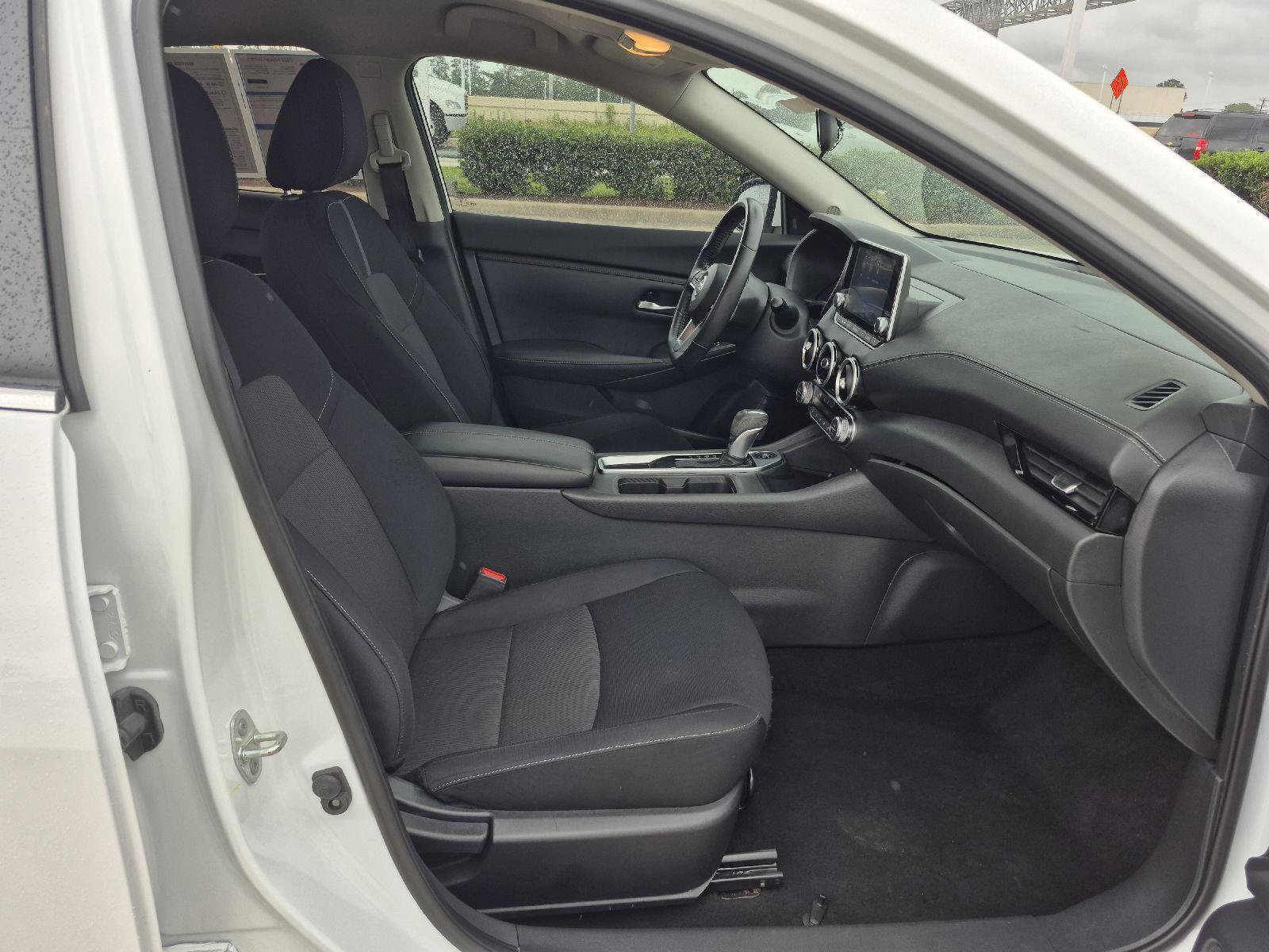 Used 2022 Nissan Sentra SV w/ All-Weather Package FWD image 8
