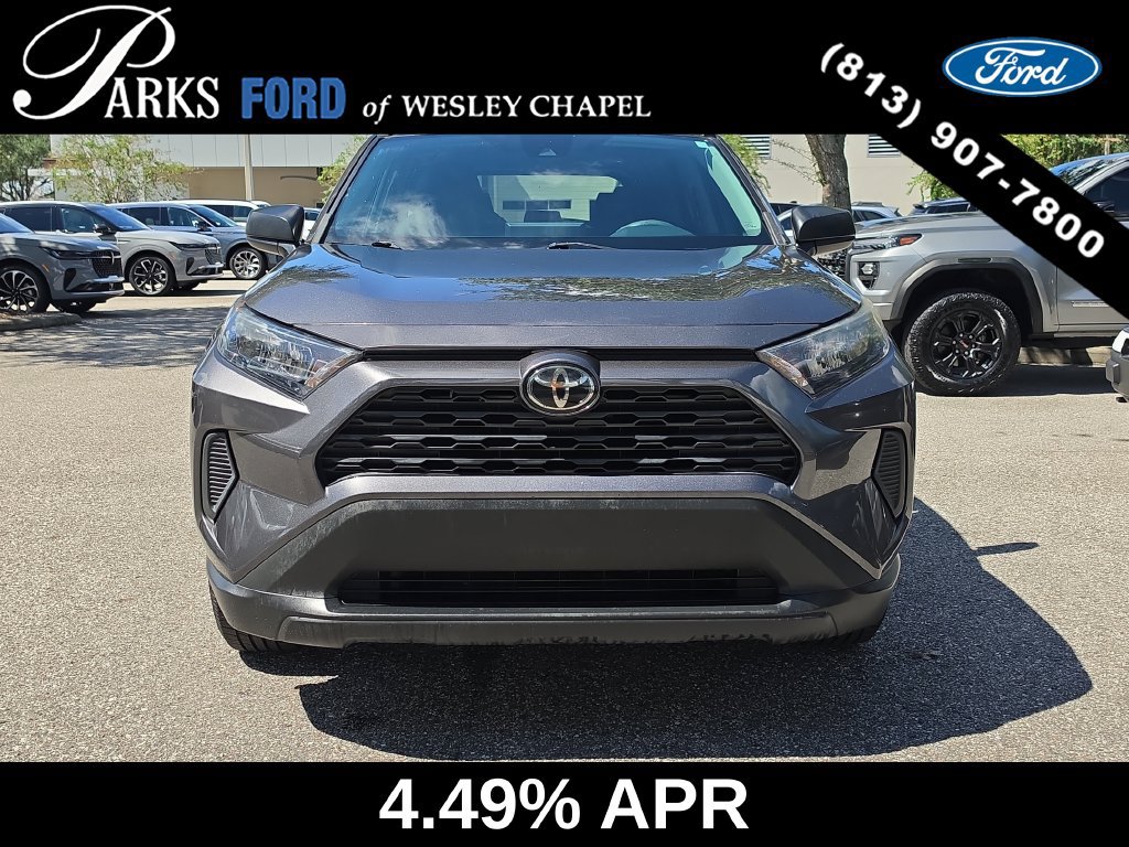 Used 2021 Toyota RAV4 LE AWD/4WD image 3