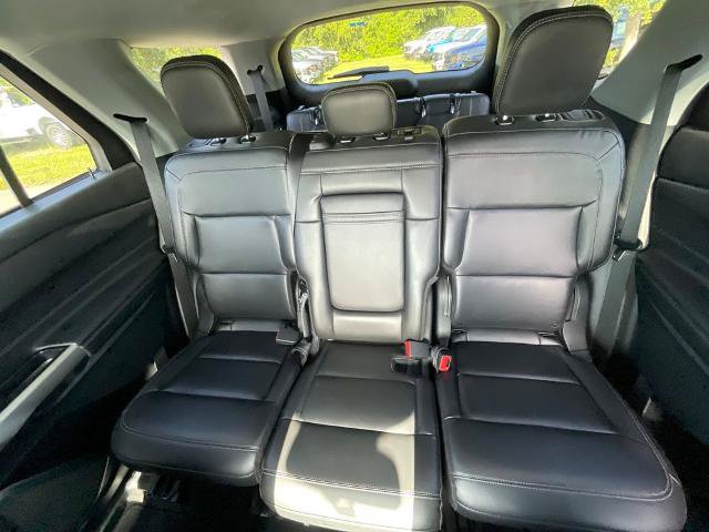 Certified 2023 Ford Explorer XLT w/ Equipment Group 202A RWD image 9