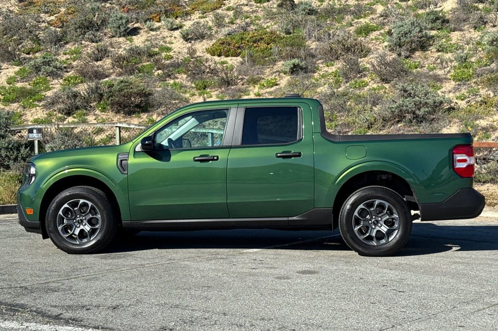 Certified 2025 Ford Maverick XLT w/ Equipment Group 301A image 2