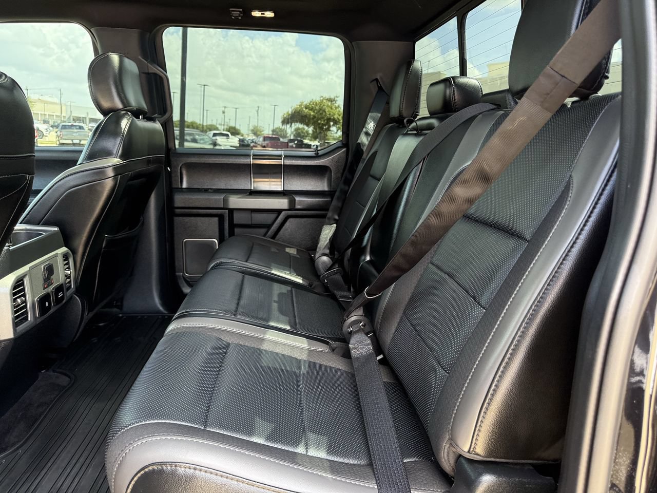 Certified 2019 Ford F150 Raptor w/ Equipment Group 802A Luxury AWD/4WD image 27