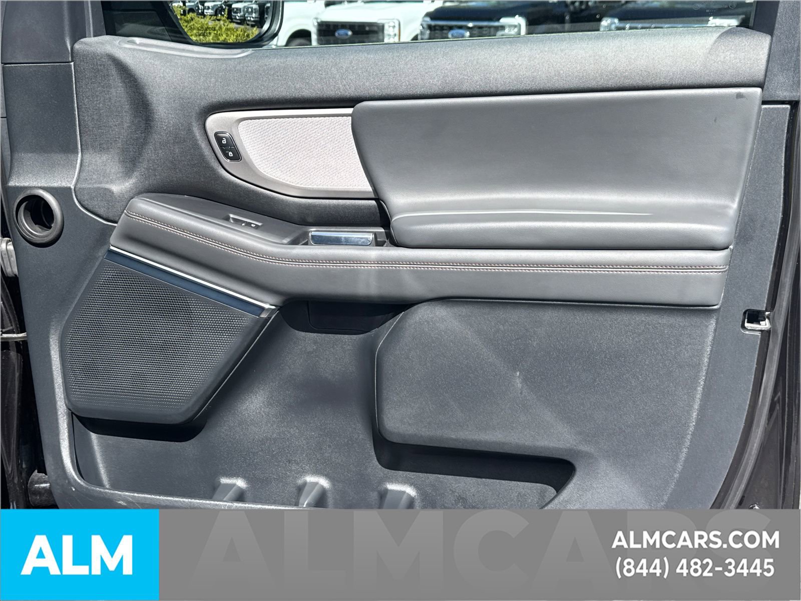 Certified 2025 Ford Expedition Active image 17