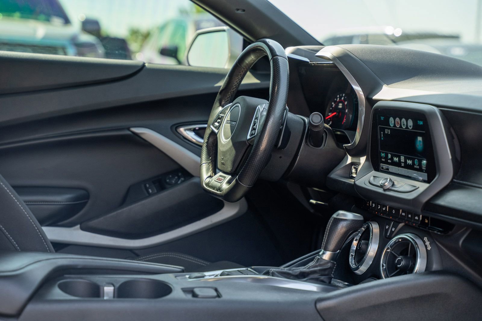 Used 2018 Chevrolet Camaro SS image 21