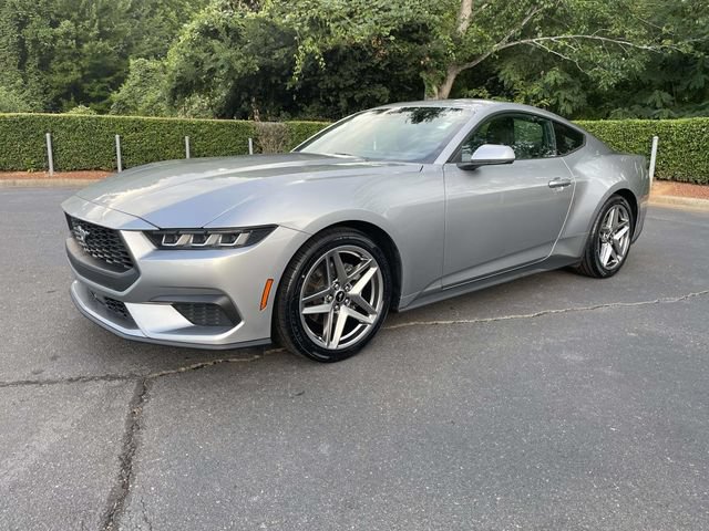 Certified 2024 Ford Mustang Coupe RWD image 3