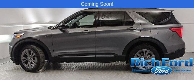 Certified 2022 Ford Explorer XLT w/ Equipment Group 202A image 3