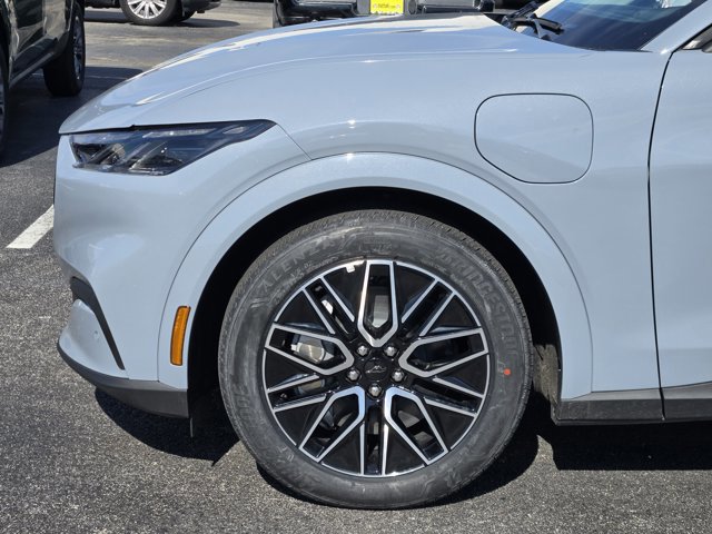 Certified 2025 Ford Mustang Mach-E Premium image 8