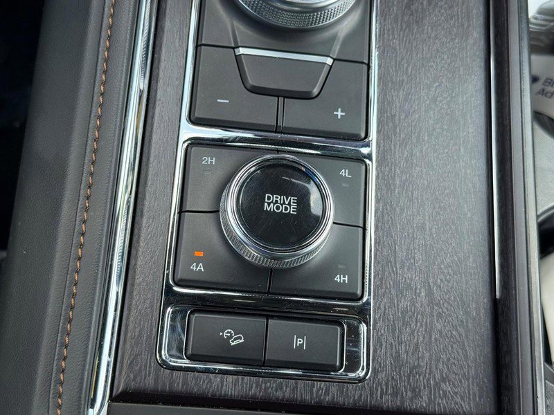Certified 2024 Ford Expedition Max Platinum image 30