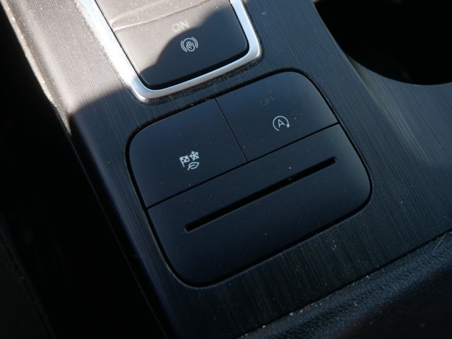Certified 2024 Ford Escape Active AWD/4WD image 20