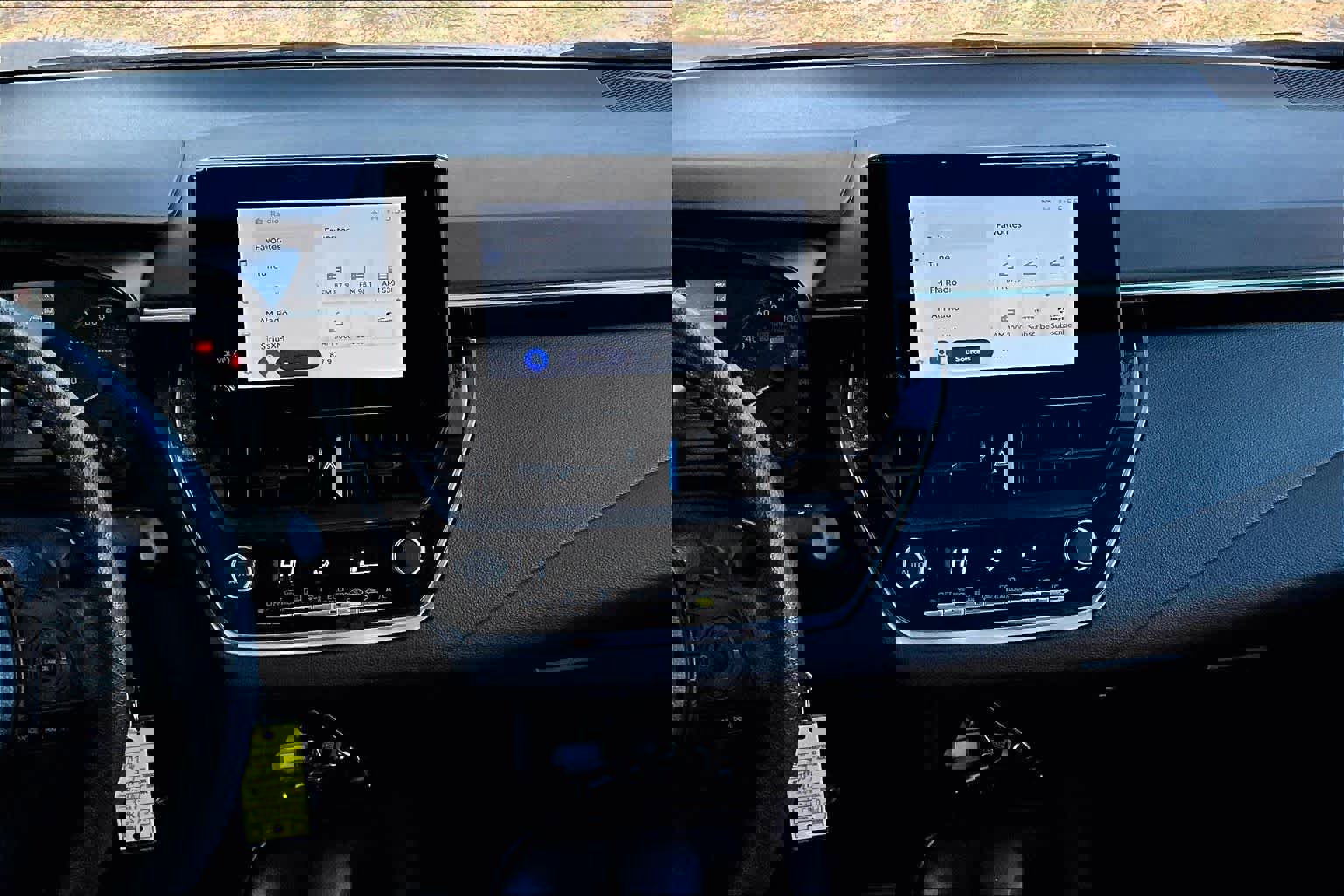 Used 2023 Toyota Corolla LE image 9