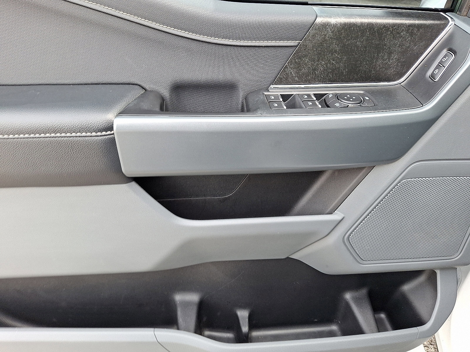 Certified 2022 Ford F150 XLT w/ Equipment Group 302A High image 15