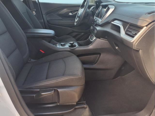Used 2024 GMC Terrain SLE image 11