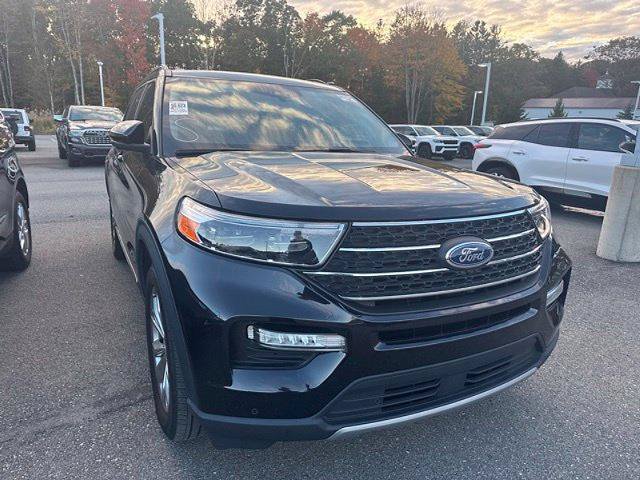 Certified 2023 Ford Explorer XLT w/ Equipment Group 202A AWD/4WD image 8