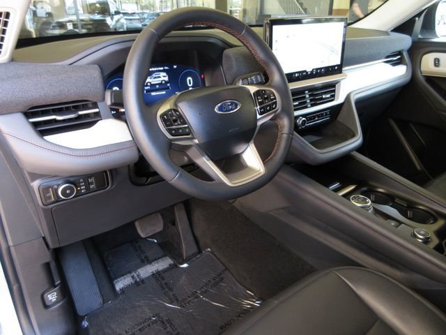 Certified 2025 Ford Explorer Active w/ Active Comfort Package RWD image 14