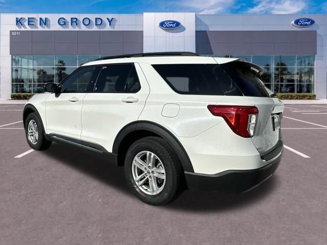 Certified 2023 Ford Explorer XLT w/ Equipment Group 202A RWD image 6