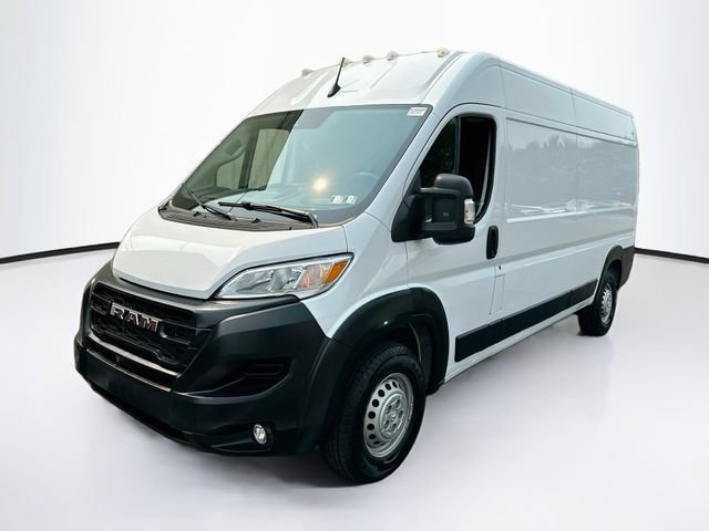 Used 2024 RAM ProMaster 2500 w/ Convenience Group FWD image 3