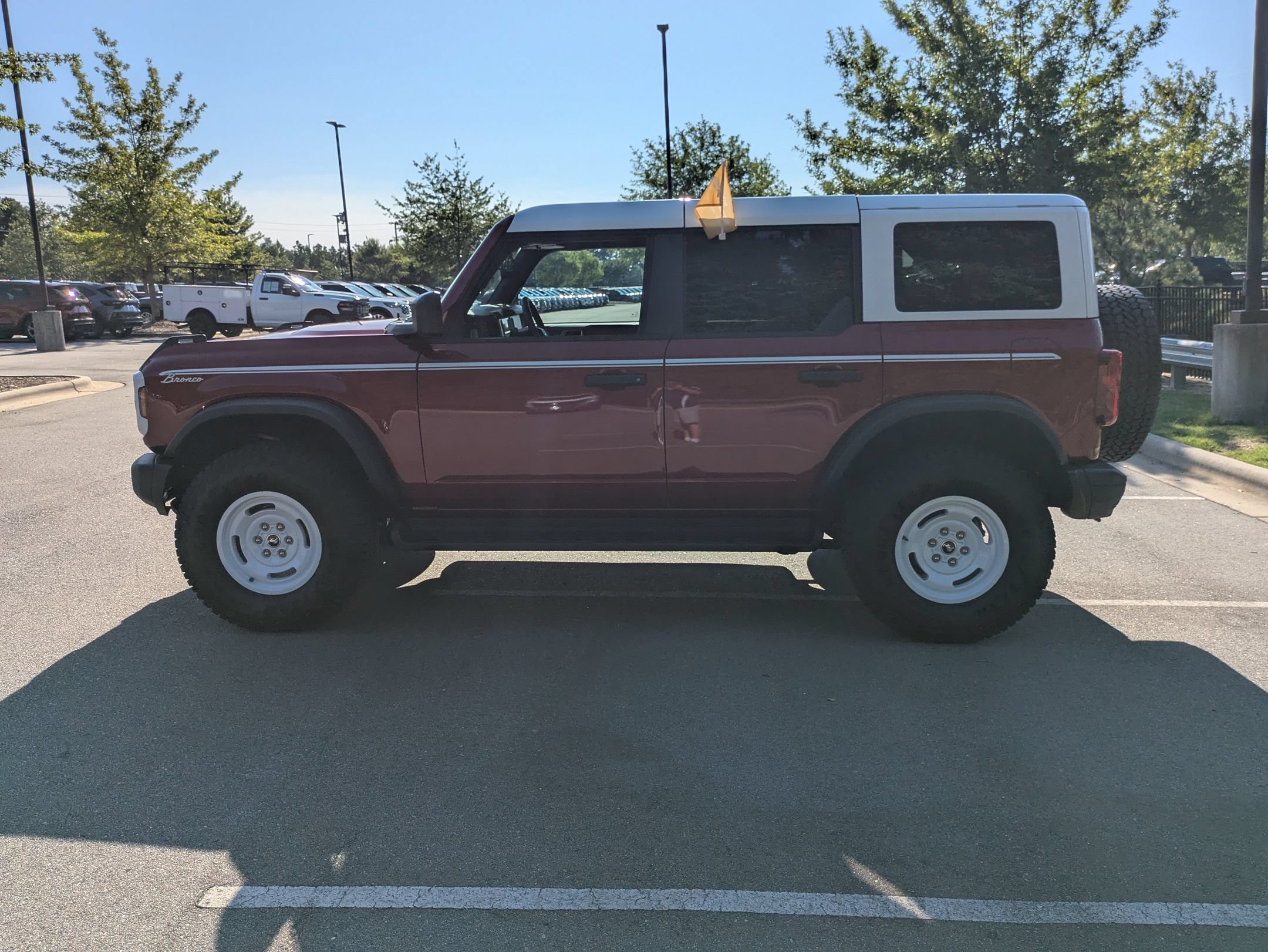 Certified 2025 Ford Bronco Heritage Edition AWD/4WD image 7