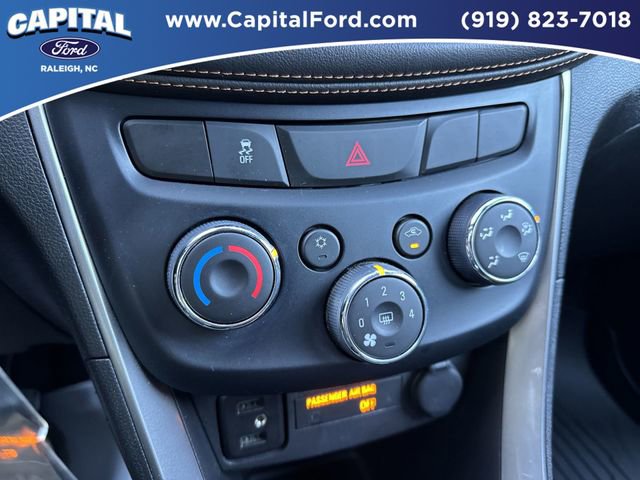 Used 2020 Chevrolet Trax LS image 27