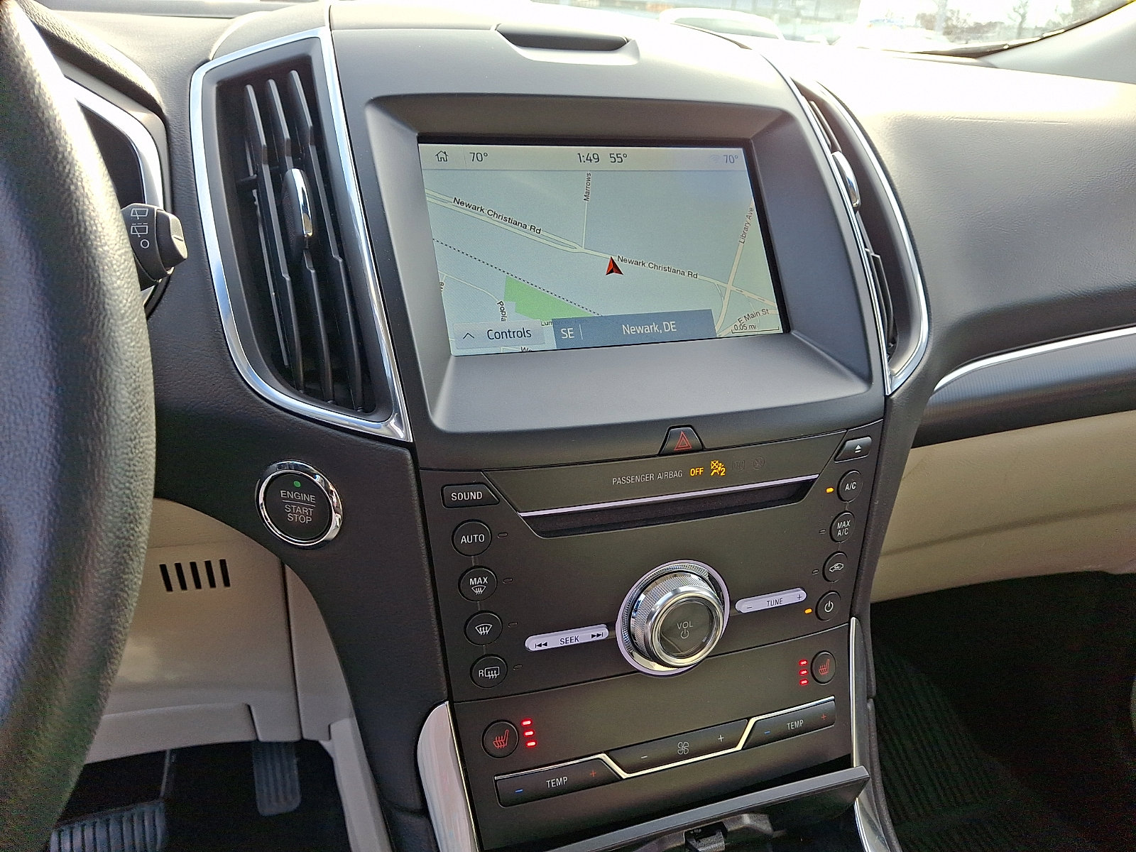 Certified 2019 Ford Edge Titanium w/ Cold Weather Package image 23