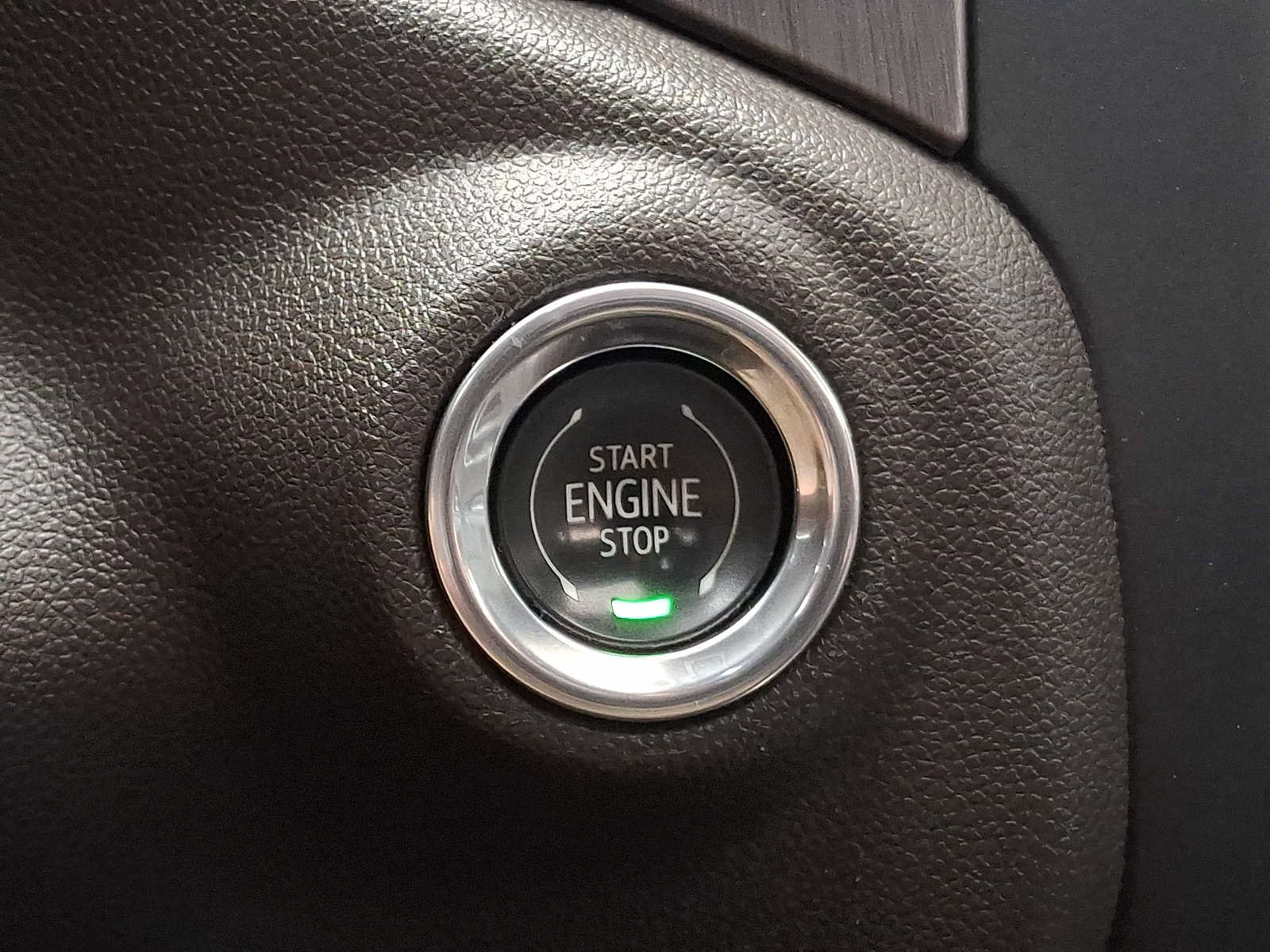 Used 2020 GMC Sierra 1500 Denali w/ Denali Ultimate Package AWD/4WD image 14