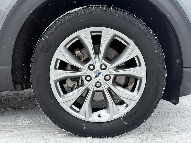 Certified 2023 Ford Explorer XLT w/ Equipment Group 202A image 10