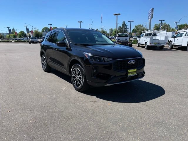 Certified 2025 Ford Escape SE FWD image 11