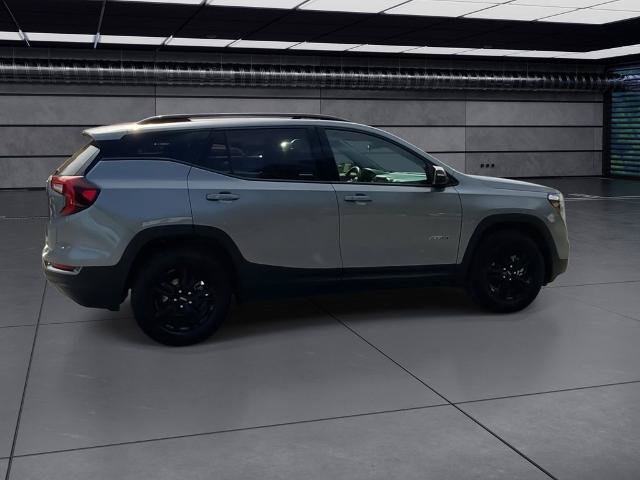 Used 2024 GMC Terrain AT4 AWD/4WD image 16