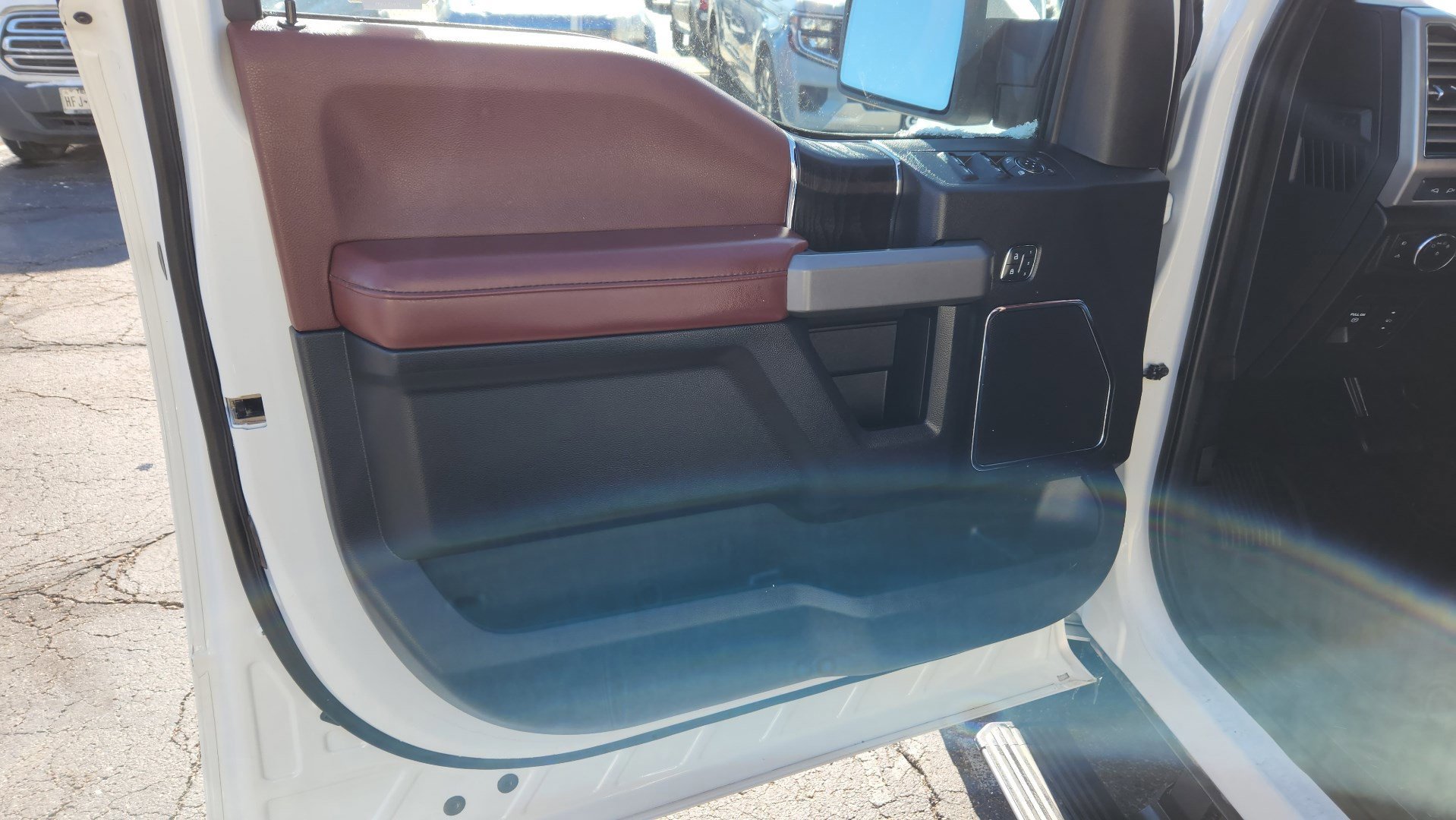 Certified 2020 Ford F150 Platinum w/ Equipment Group 701A Luxury image 25