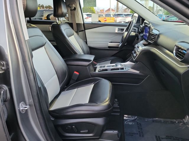 Certified 2023 Ford Explorer XLT w/ Equipment Group 202A image 22