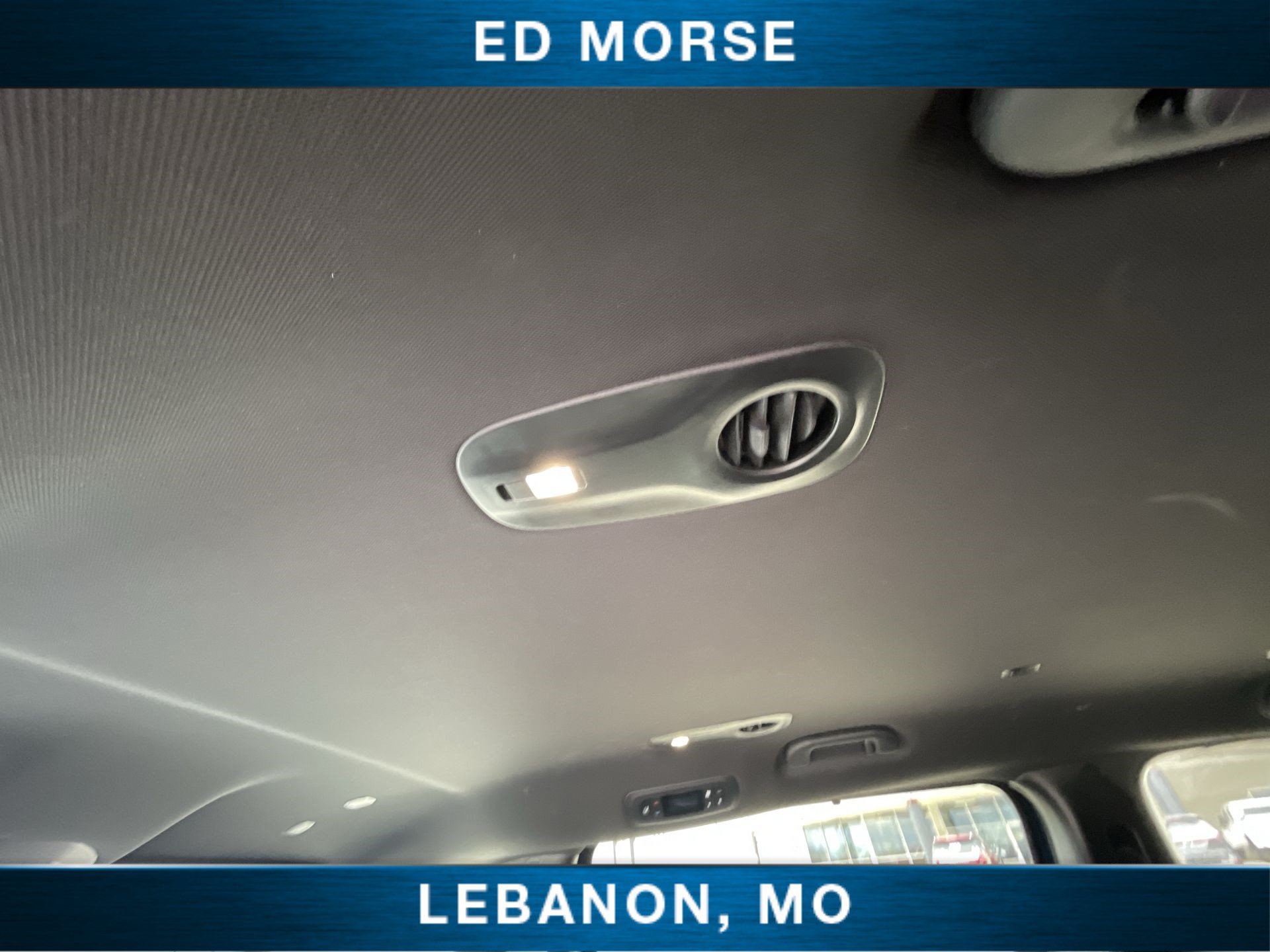 Used 2025 Chrysler Pacifica Select FWD image 20