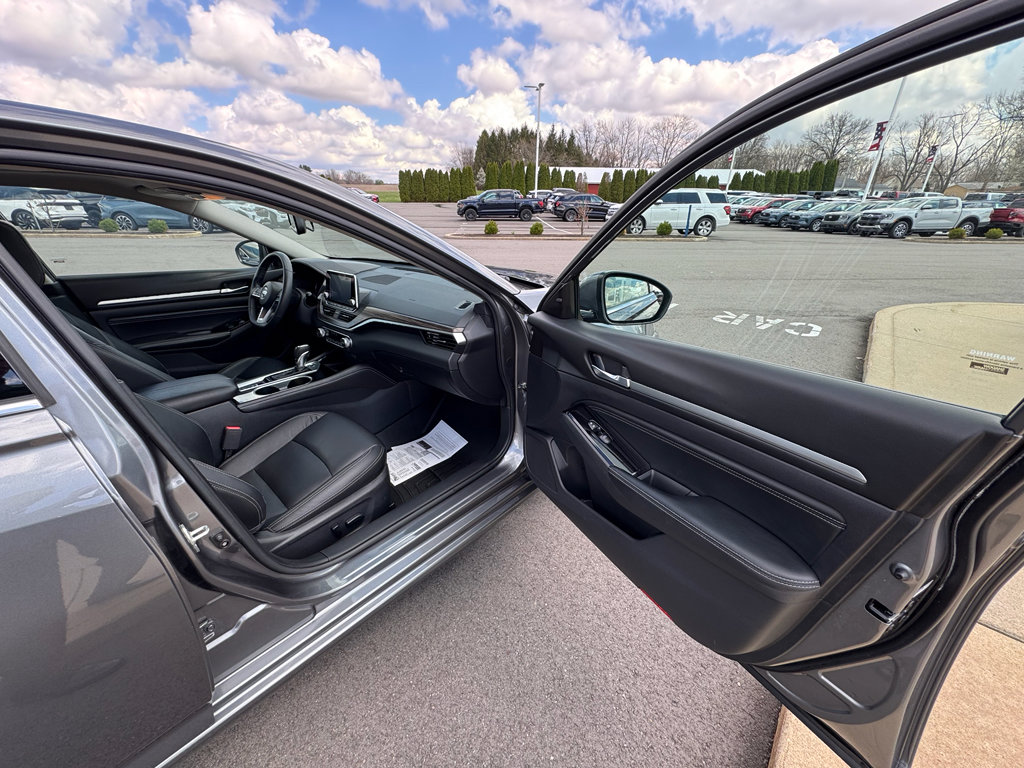Used 2020 Nissan Altima 2.5 SL AWD/4WD image 11