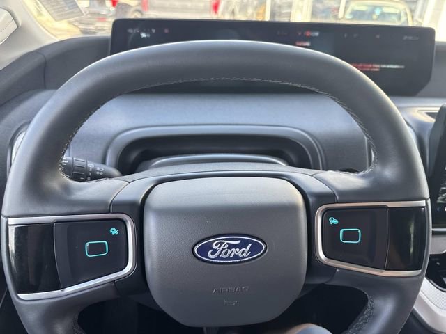 Certified 2025 Ford Expedition Active image 33