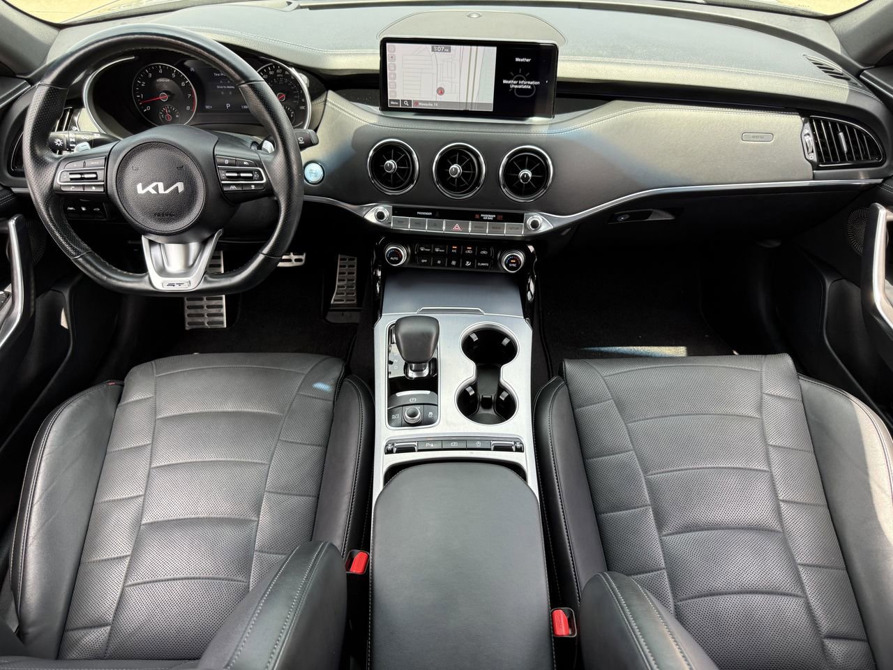 Used 2023 Kia Stinger GT2 RWD image 12
