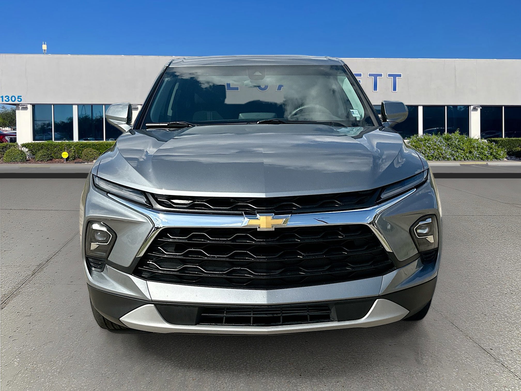 Used 2023 Chevrolet Blazer LT w/ Driver Confidence Package image 8