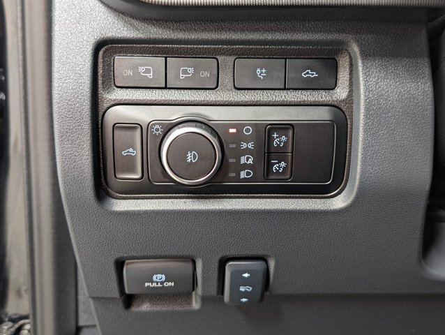 Certified 2024 Ford F350 Platinum w/ FX4 Off-Road Package AWD/4WD image 15
