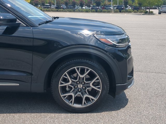 Certified 2025 Ford Explorer Platinum w/ Ultimate Package AWD/4WD image 11