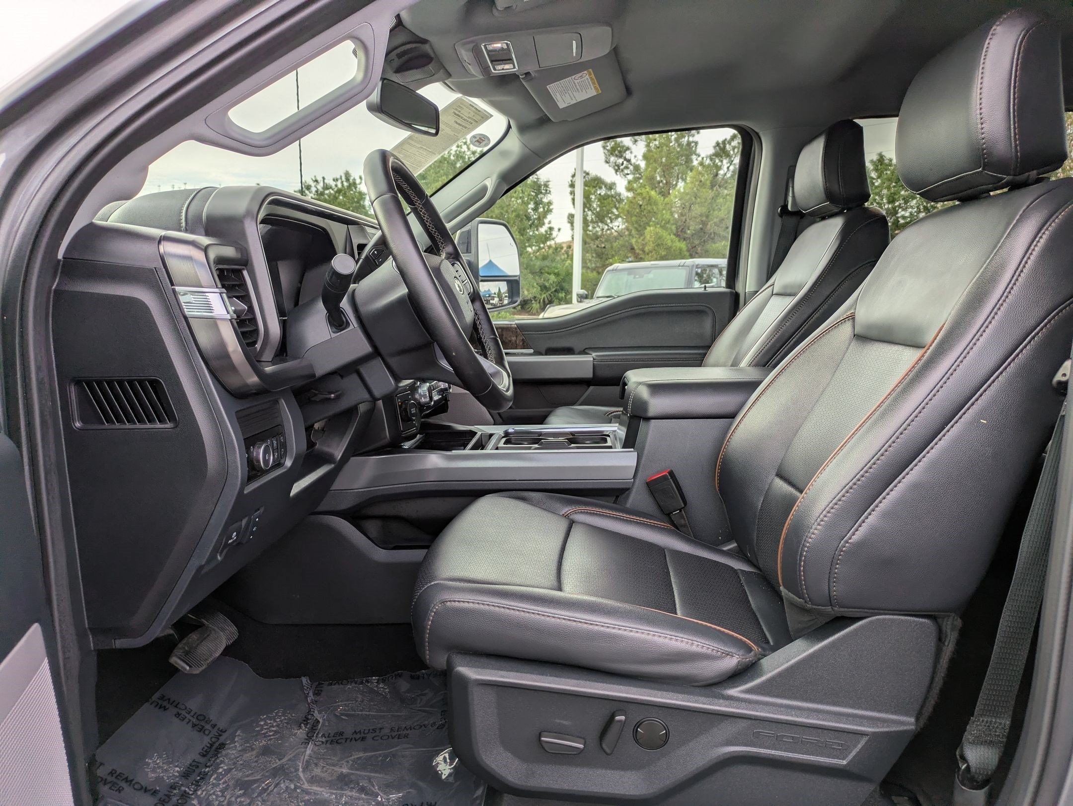 Certified 2025 Ford F250 Lariat AWD/4WD image 18