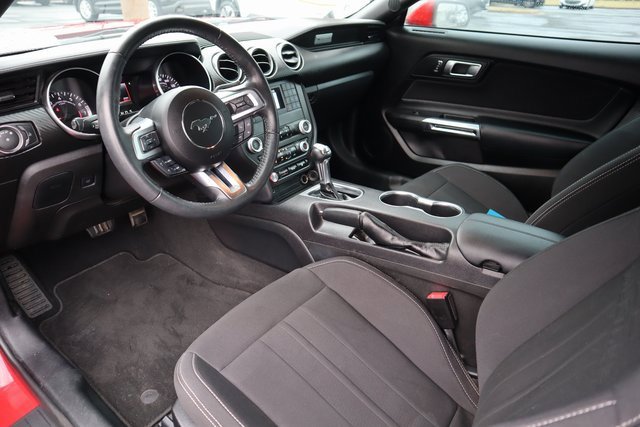 Certified 2021 Ford Mustang Coupe image 3