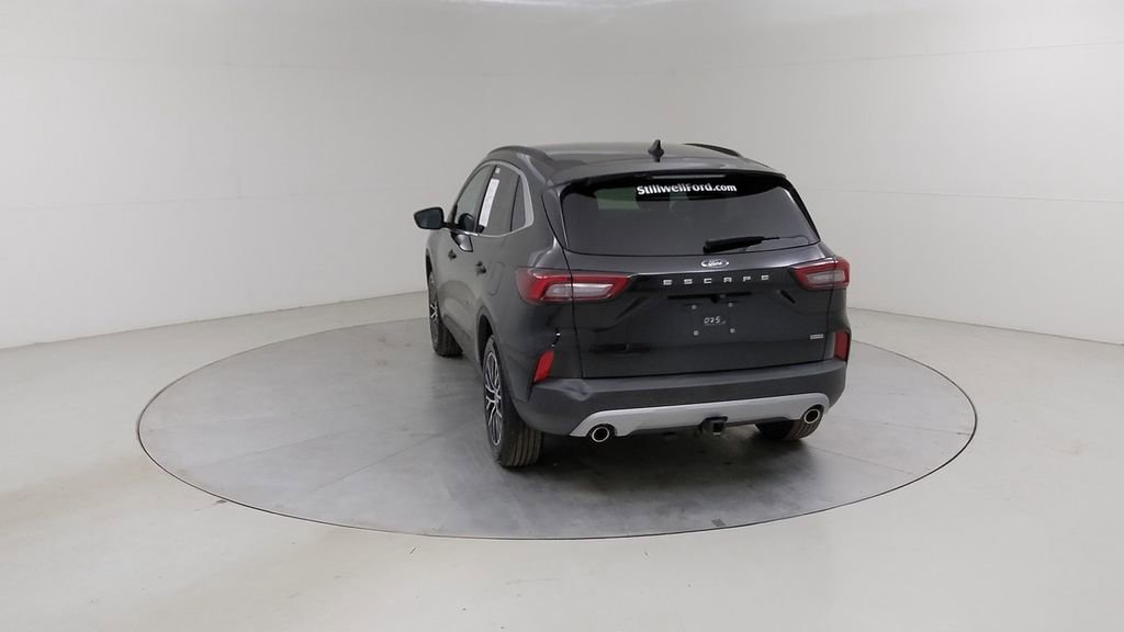 Certified 2025 Ford Escape SE w/ Class II Trailer Tow Package FWD image 15