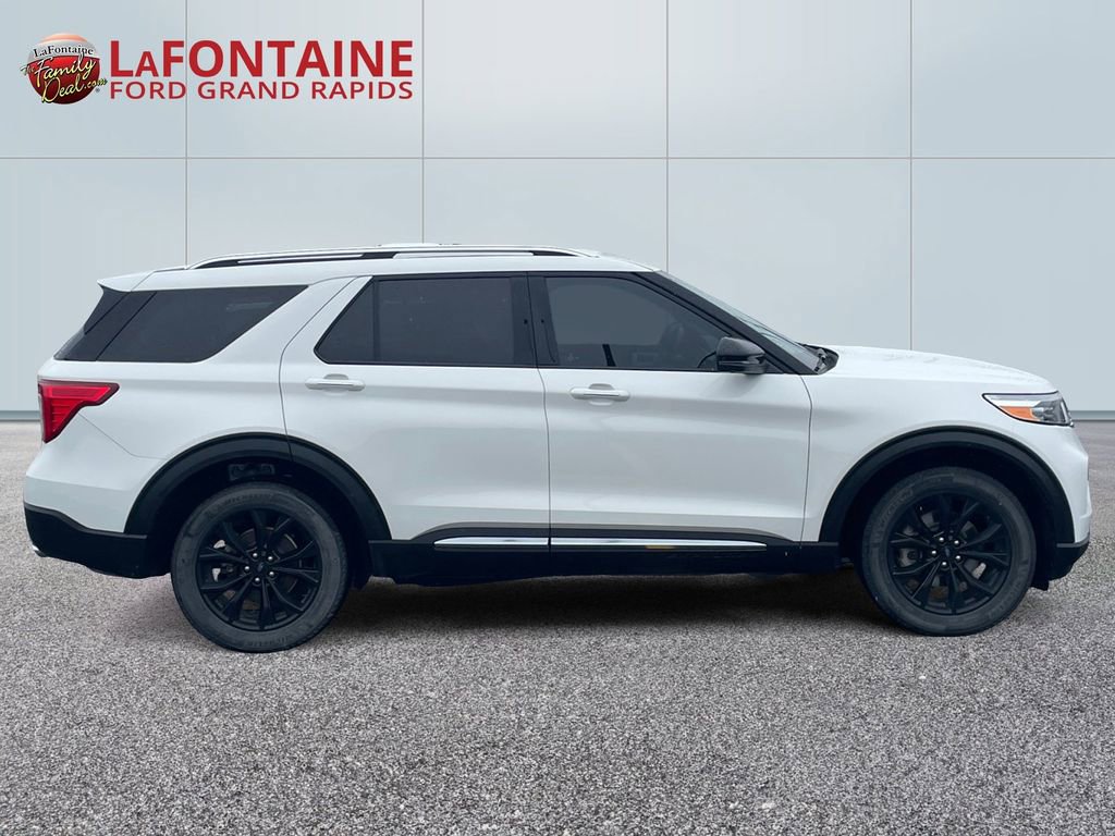 Certified 2022 Ford Explorer Limited AWD/4WD image 8