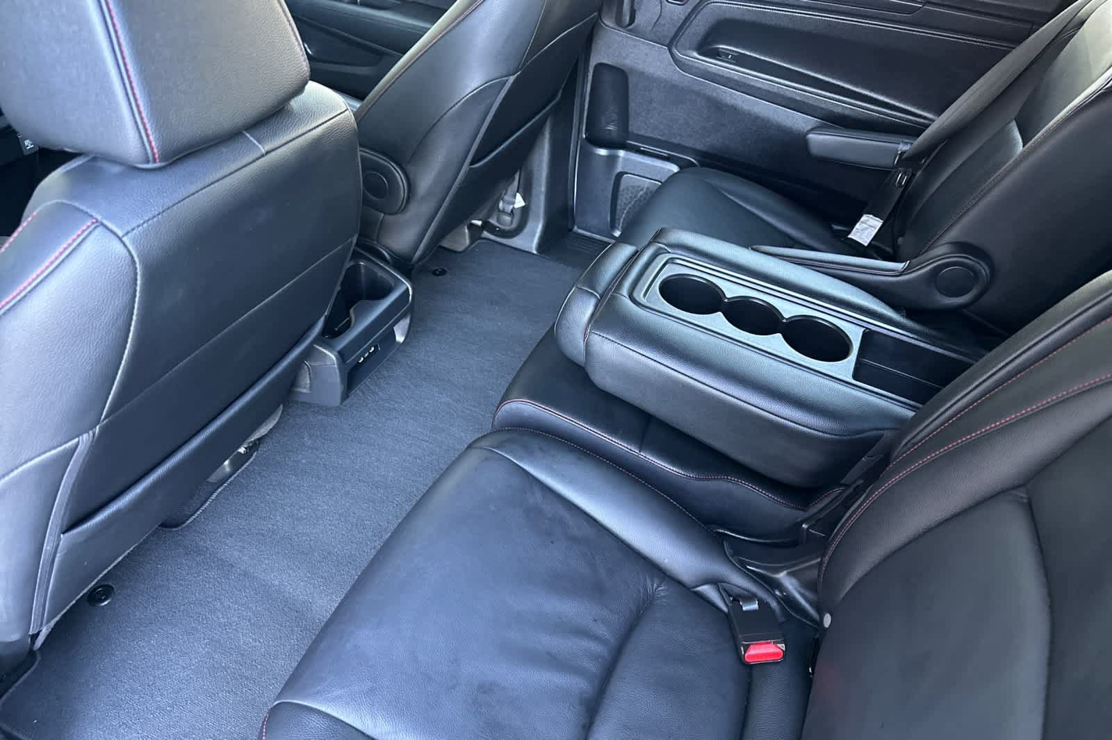 Used 2025 Honda Odyssey Sport-L image 4