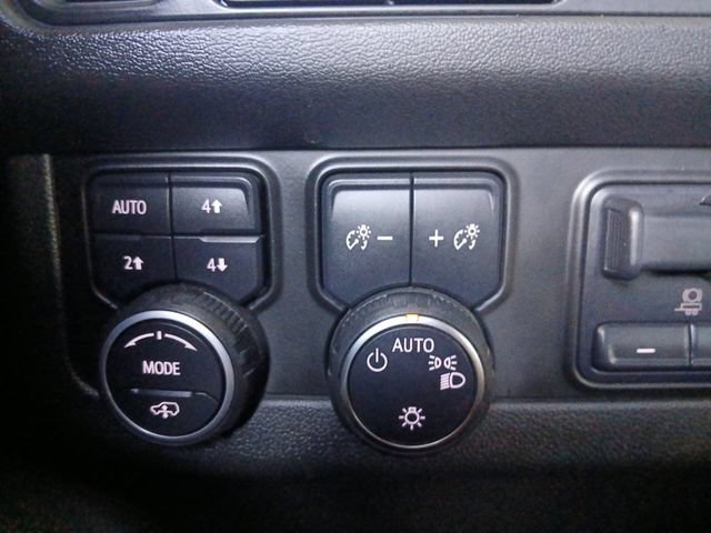 Used 2023 Chevrolet Tahoe Z71 w/ Z71 Off-Road Package AWD/4WD image 12